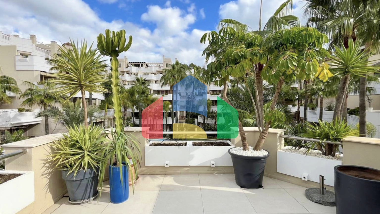 Великолепный 3х комнатный пентхаус в одном из самых востребованных мест Марбельи