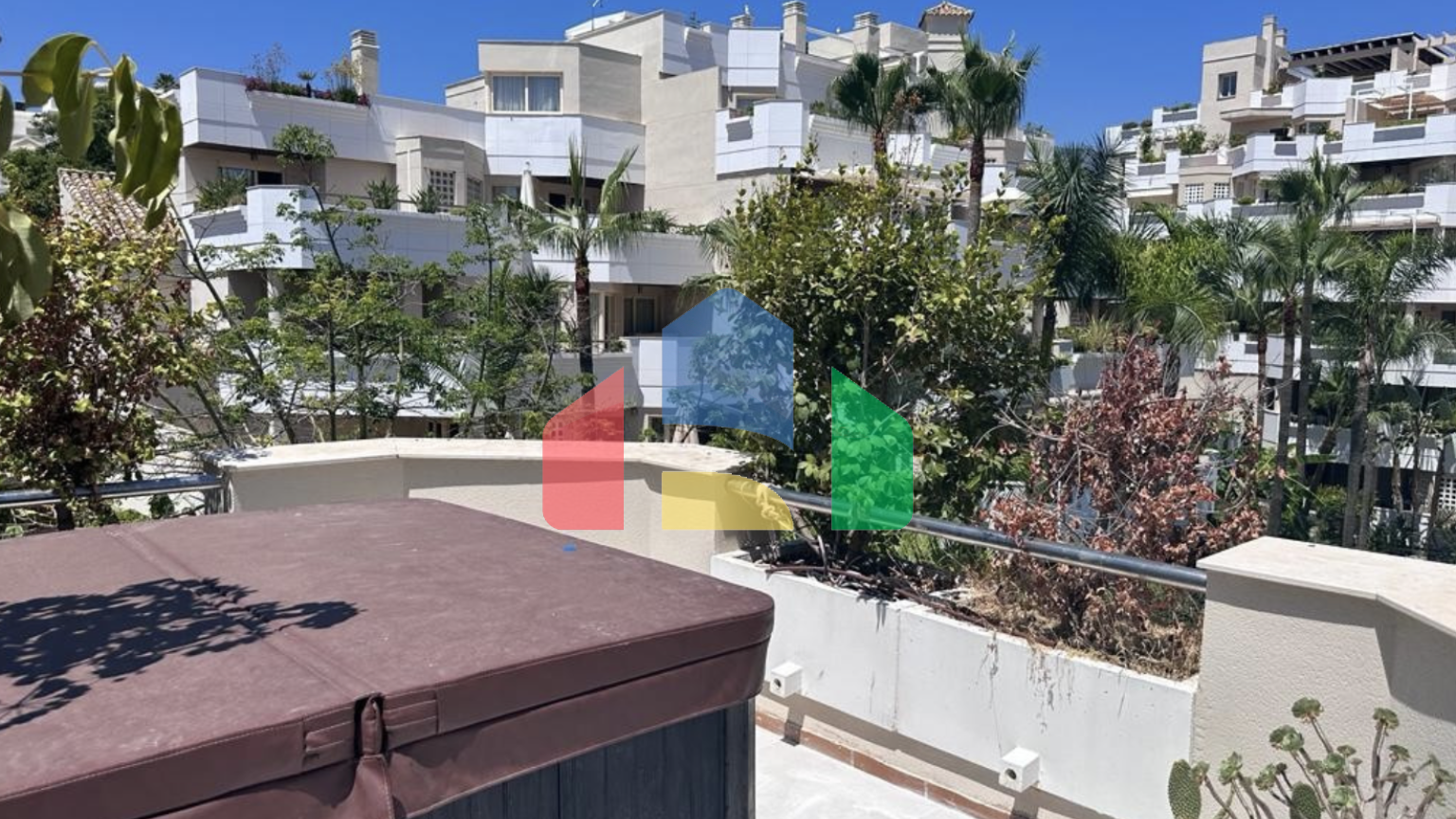 Великолепный 3х комнатный пентхаус в одном из самых востребованных мест Марбельи