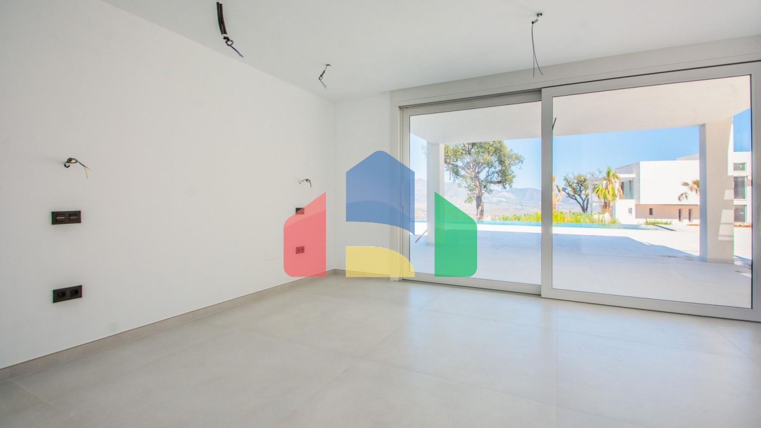 Роскошная вилла в тихом районе