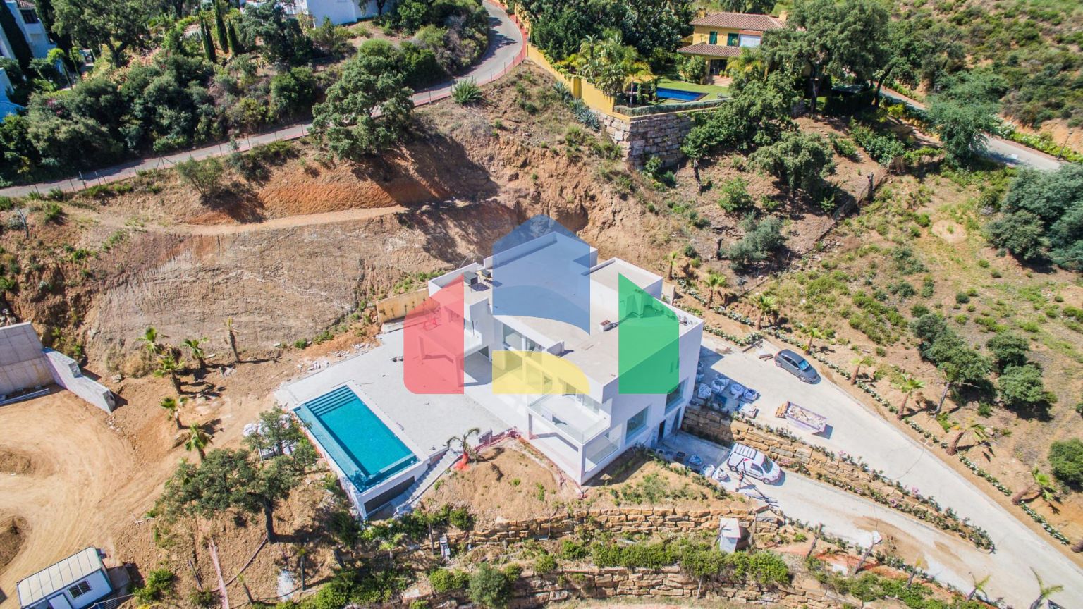 Роскошная вилла в тихом районе