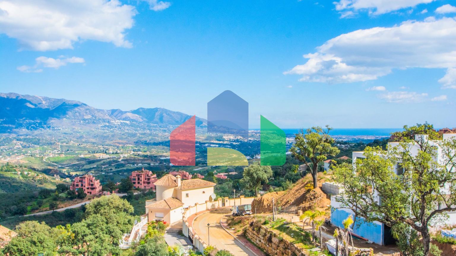 Роскошная вилла в тихом районе