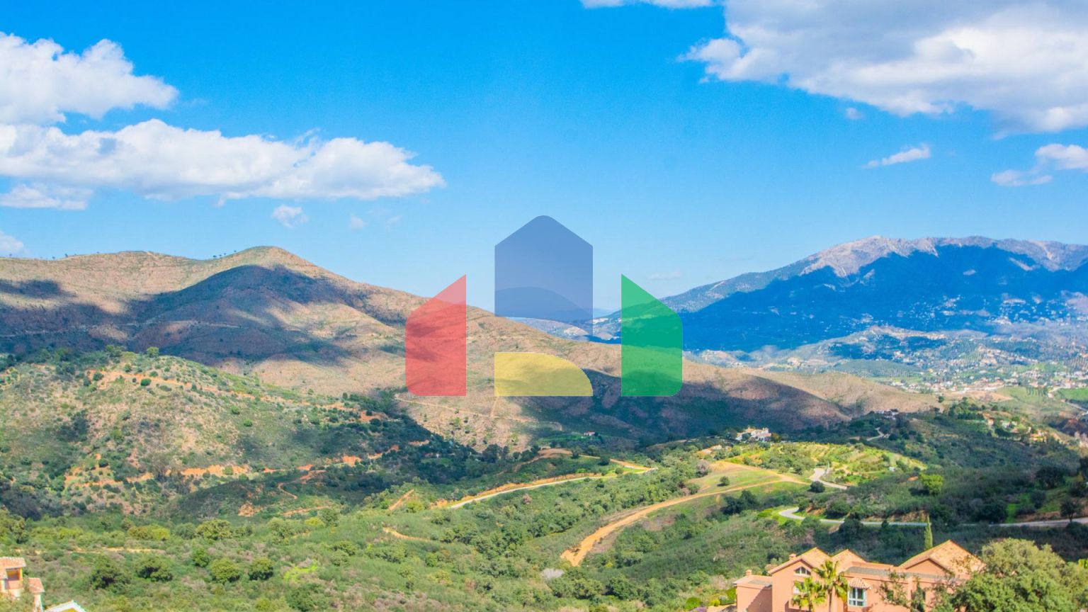 Роскошная вилла в тихом районе