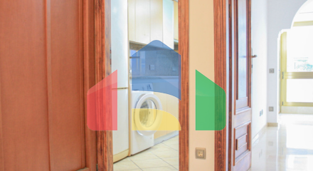 Ваш дом у моря: светлая квартира на первой линии набережной Марбельи с бассейнами и видами