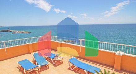 Ваш дом у моря: светлая квартира на первой линии набережной Марбельи с бассейнами и видами