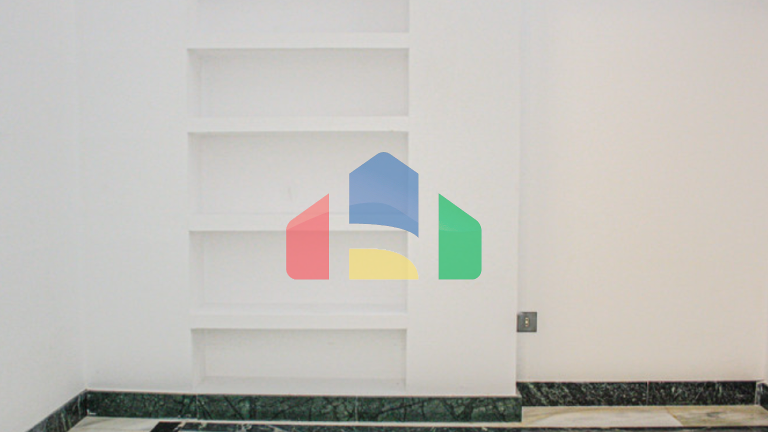 Ваш дом у моря: светлая квартира на первой линии набережной Марбельи с бассейнами и видами