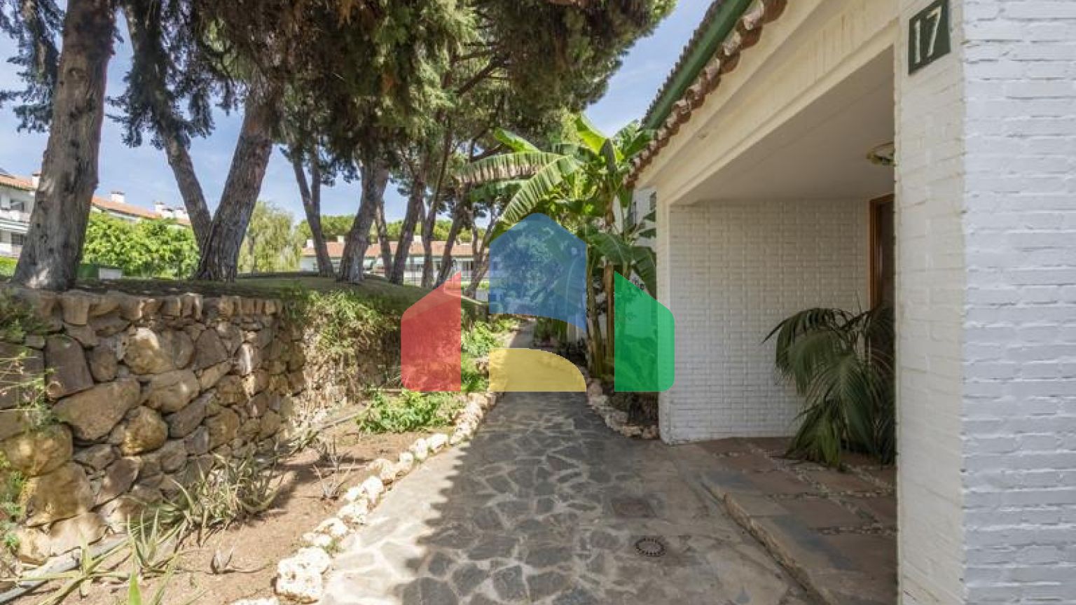 Квартира на первом этаже  в Nagüeles, Golden Mile, Marbella