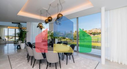 Современная вилла с видом на море и горы в Санта-Клара-Гольф, Марбелья Эсте