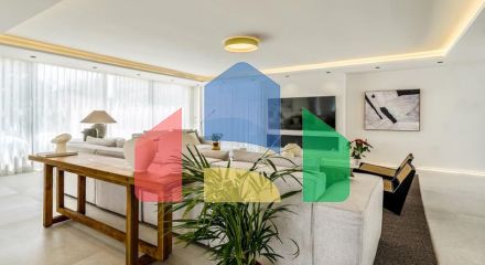 Эта невероятно красивая вилла была только что полностью отремонтирована в современном стиле и расположена в Новой Андалусии. Эта невероятно красивая вилла была только что полностью отремонтирована в современном стиле и расположена в Новой Андалусии.