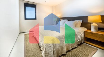 Эта невероятно красивая вилла была только что полностью отремонтирована в современном стиле и расположена в Новой Андалусии. Эта невероятно красивая вилла была только что полностью отремонтирована в современном стиле и расположена в Новой Андалусии.