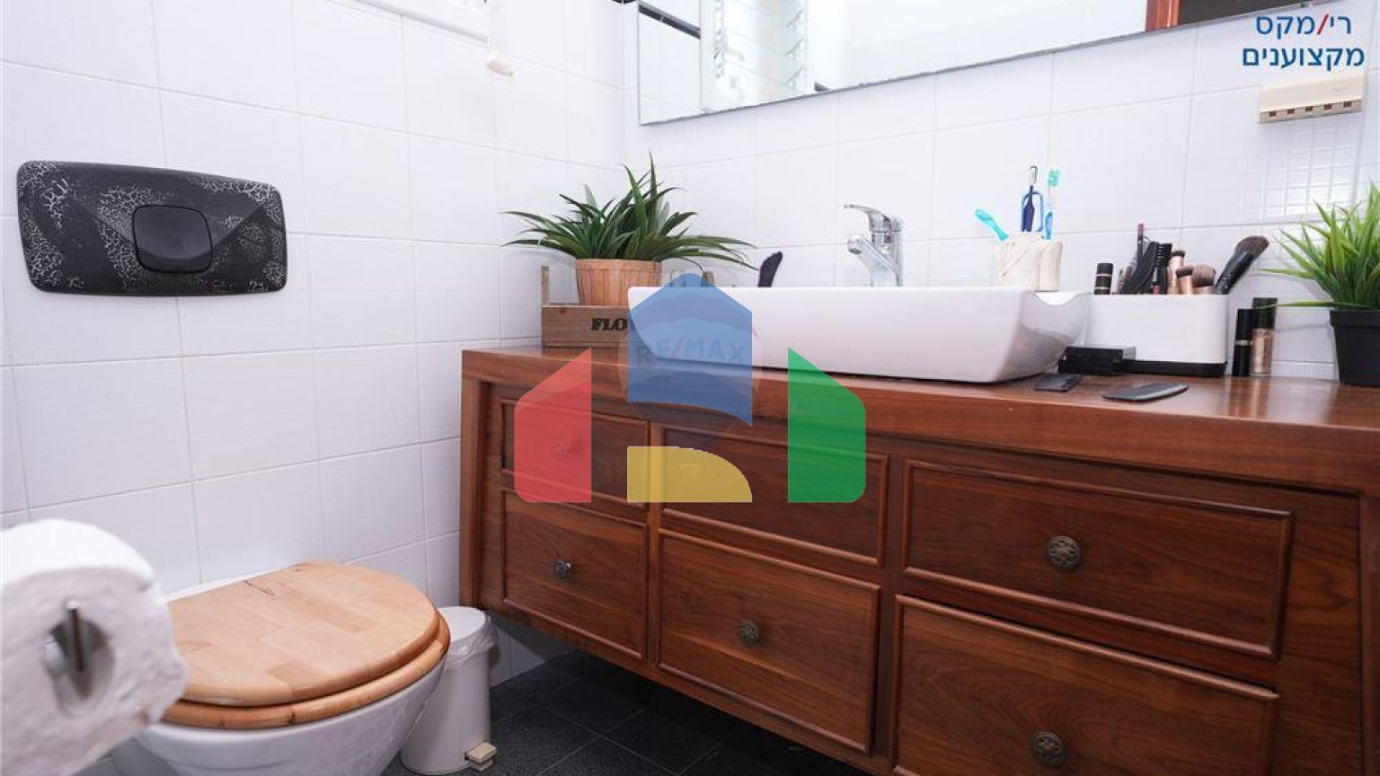 Residential - Cottage - Hadera, Israel - HE