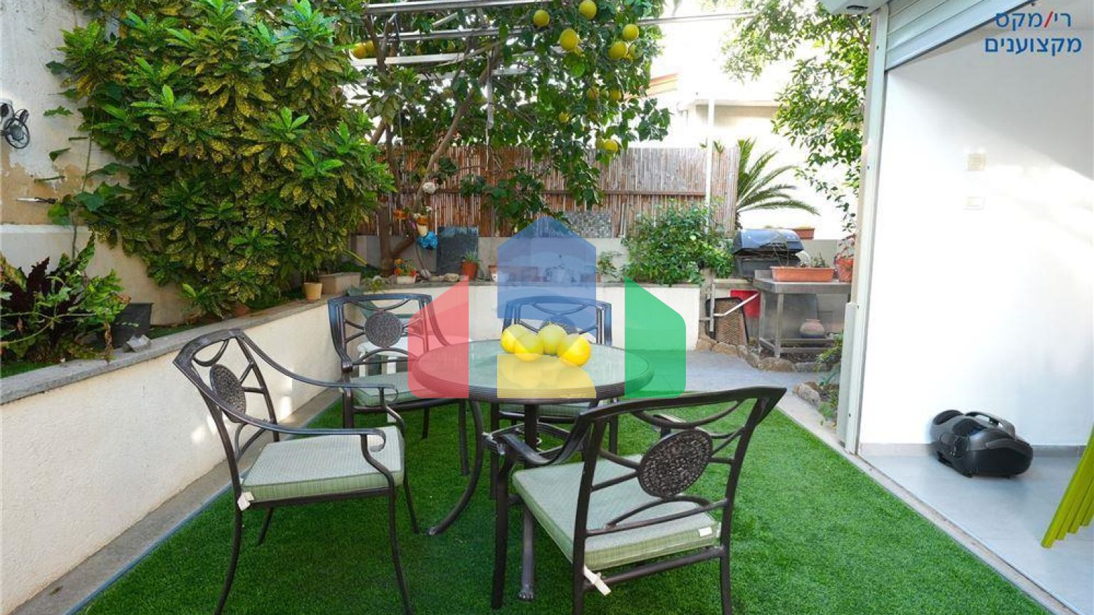 Residential - Cottage - Hadera, Israel - HE