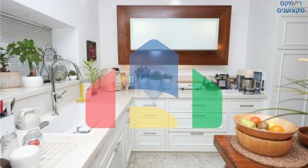 Residential - Cottage - Hadera, Israel - HE