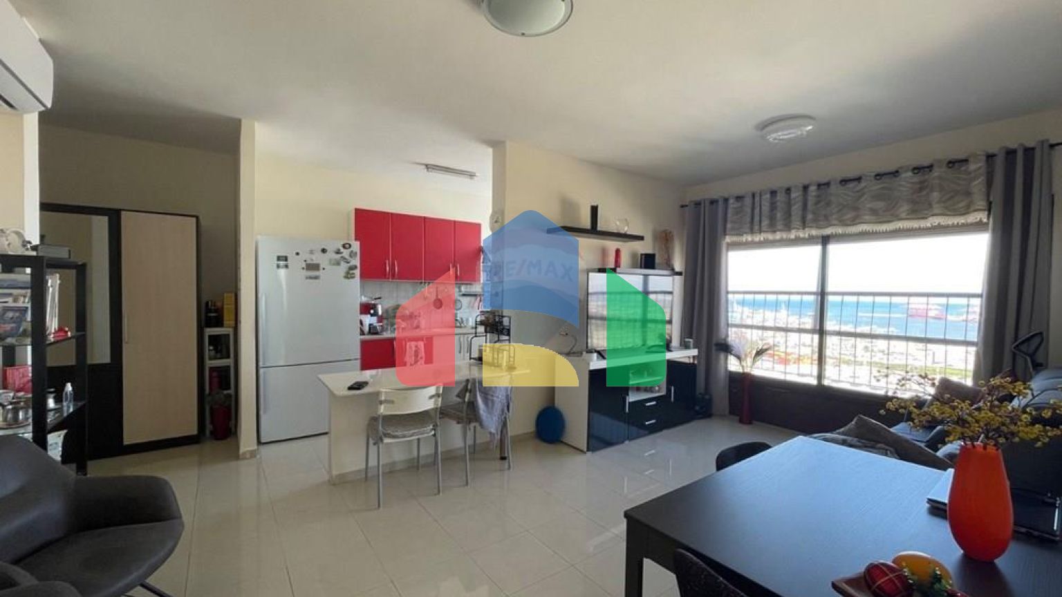 Residential - Condo/Apartment - Haifa, Israel - HE