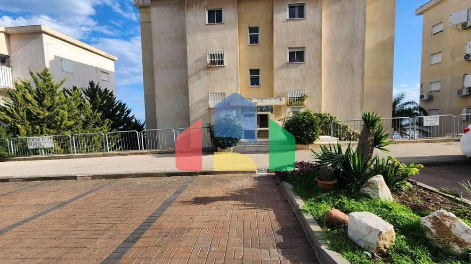 Residential - Condo/Apartment - Haifa, Israel - HE