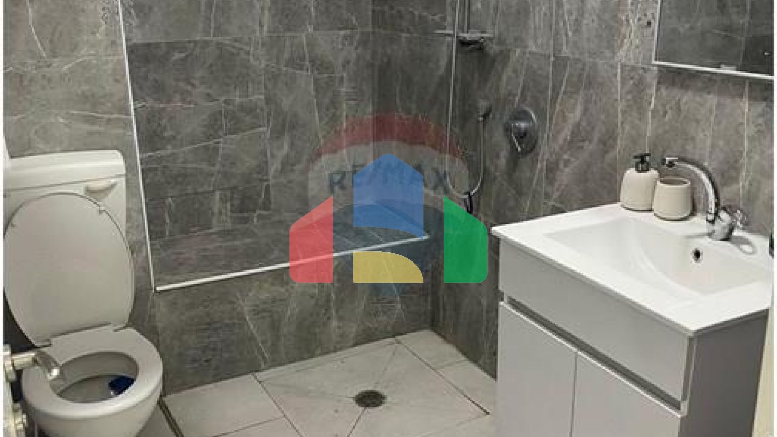 Residential - Condo/Apartment - Haifa, Israel - HE