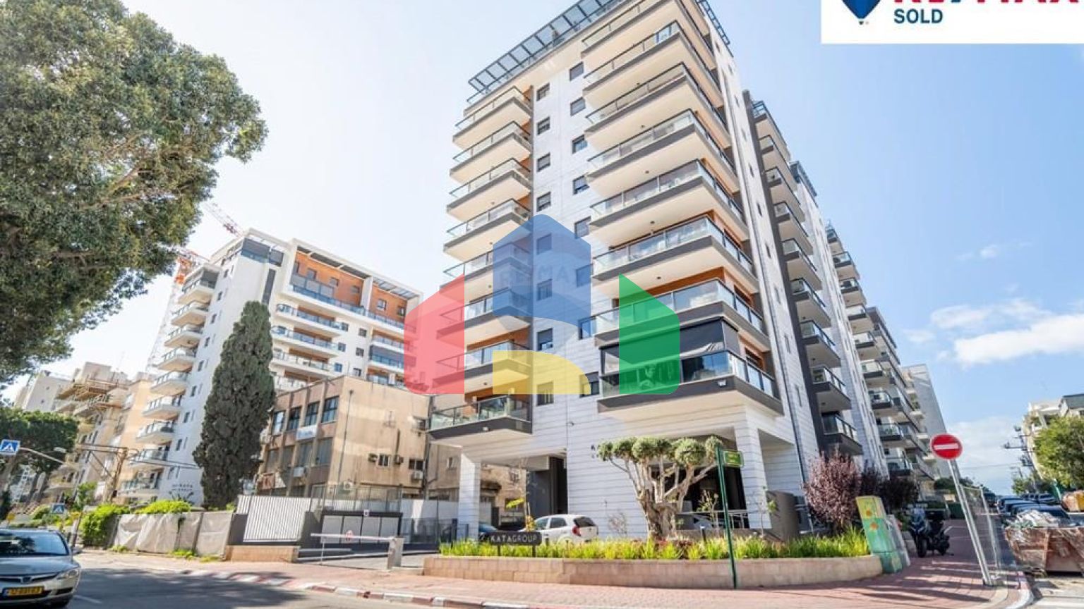 Residential - Multi-Family - Petah Tikva, Israel - HE