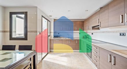 Пентхаус на продажу в Торремолиносе.