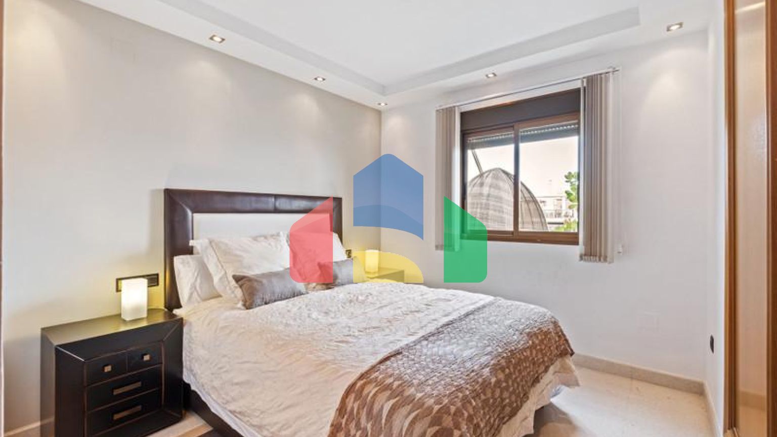 Пентхаус на продажу в Торремолиносе.