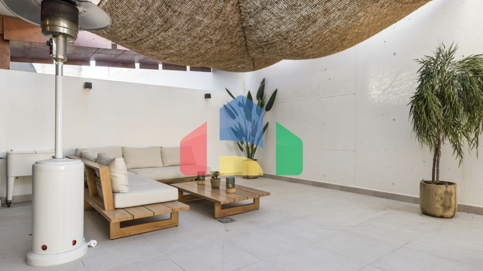 Потрясающая 3-комнатная квартира на первом этаже в Торремолиносе