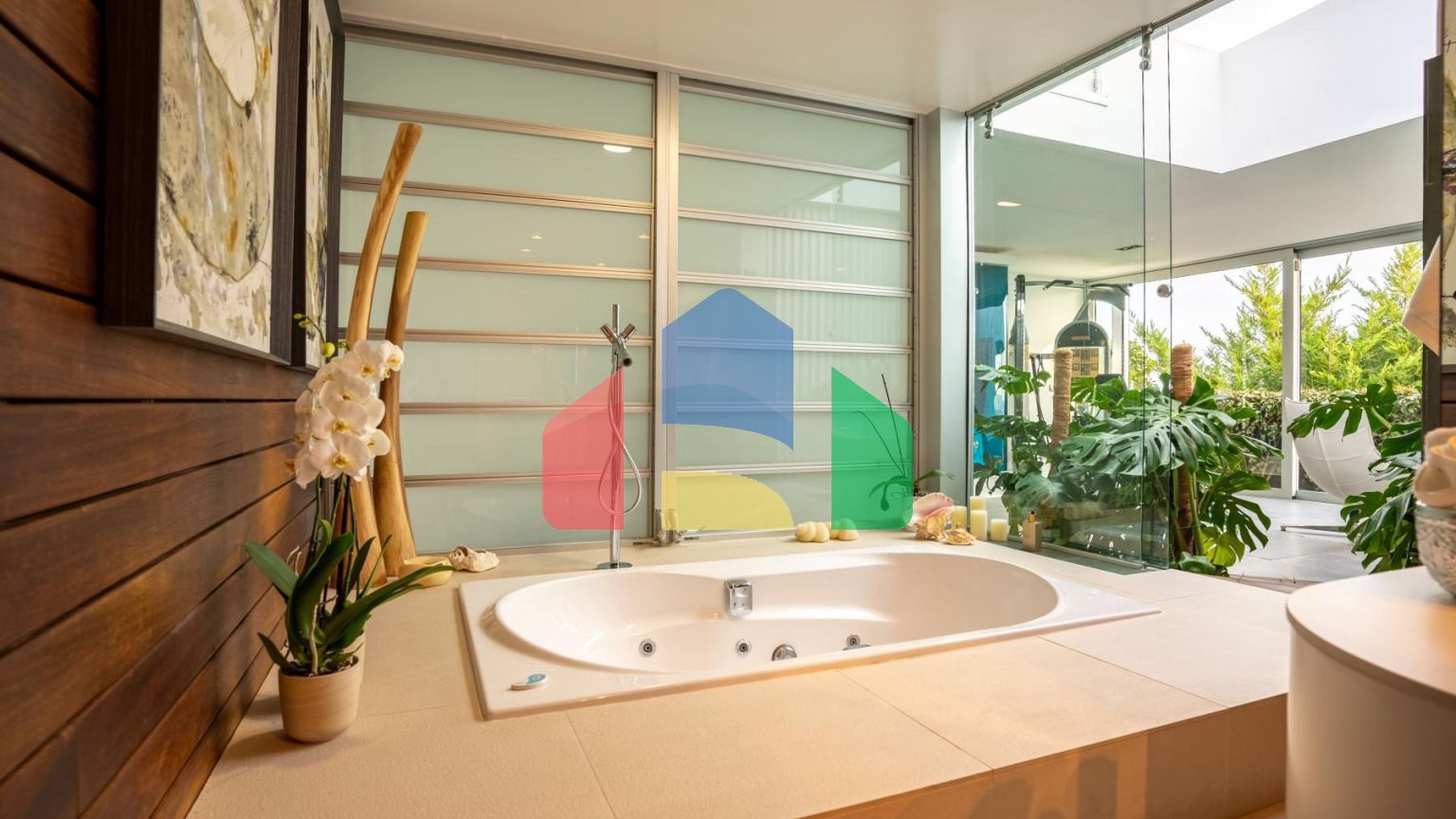 Роскошная вилла в эксклюзивном поселке Reserva del Higuerón, в Бенальмадена