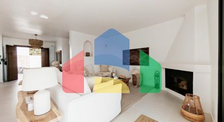 Роскошная вилла на продажу в Бенальмадене с панорамным видом на море