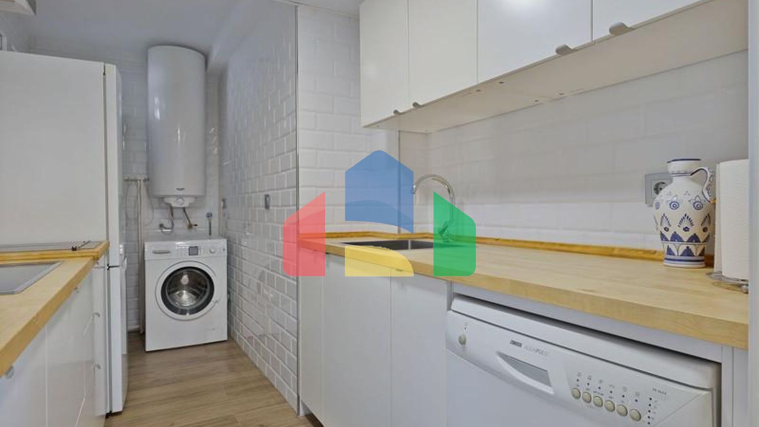 Апартаменты на среднем этаже на продажу в Бенальмадена Коста.