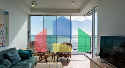 Дуплекс с панорамным видом на море в Бенальмадене