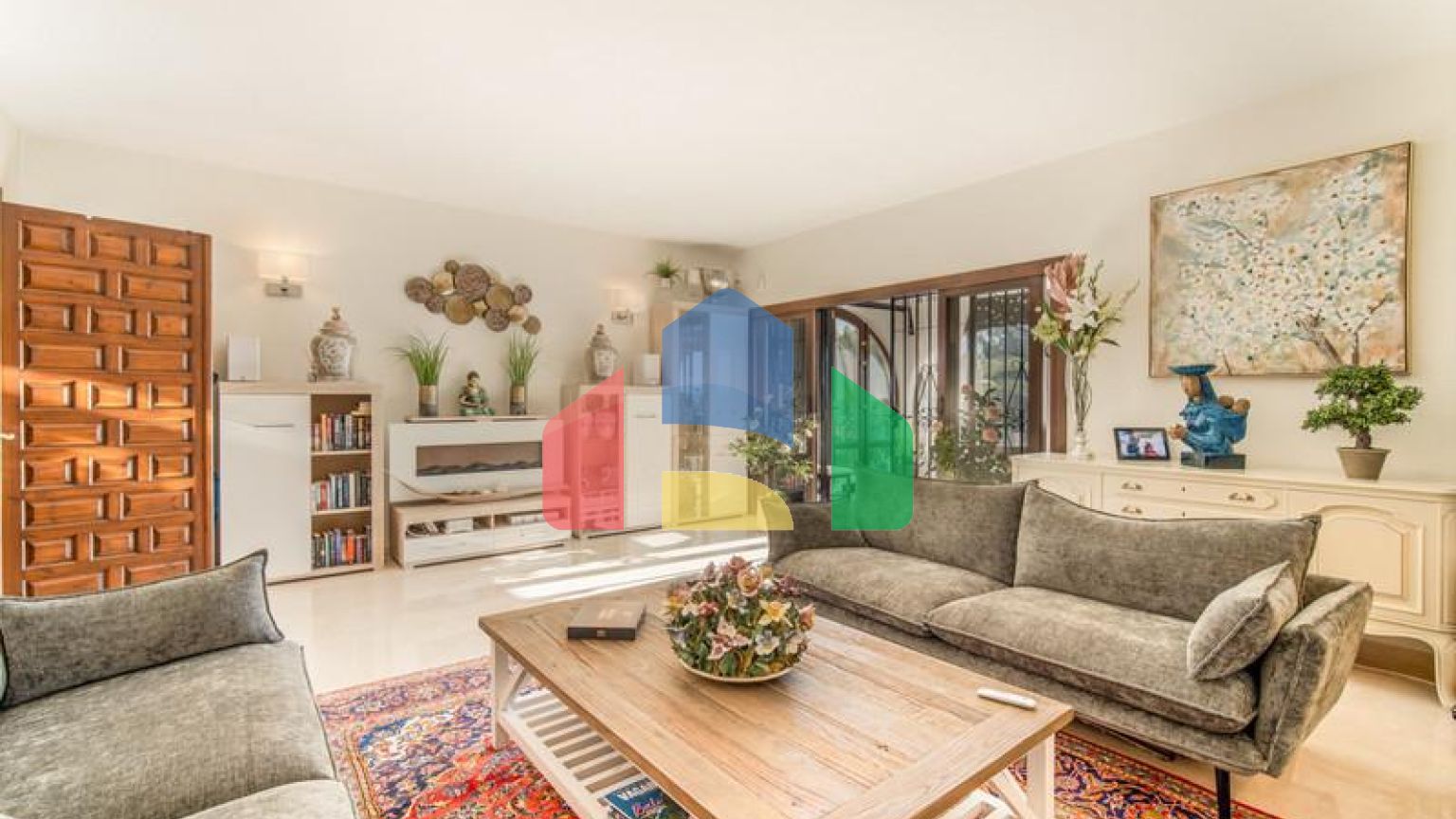 Стратегически расположенная вилла с 3 спальнями в Торремюэль, Бенальмадена.