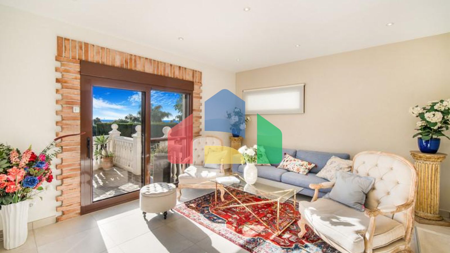 Стратегически расположенная вилла с 3 спальнями в Торремюэль, Бенальмадена.