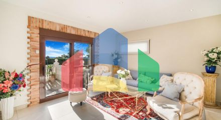 Стратегически расположенная вилла с 3 спальнями в Торремюэль, Бенальмадена. Стратегически расположенная вилла с 3 спальнями в Торремюэль, Бенальмадена.