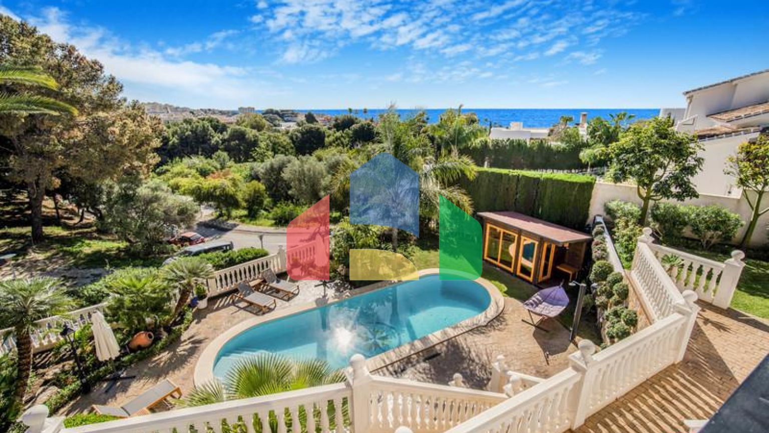 Стратегически расположенная вилла с 3 спальнями в Торремюэль, Бенальмадена.