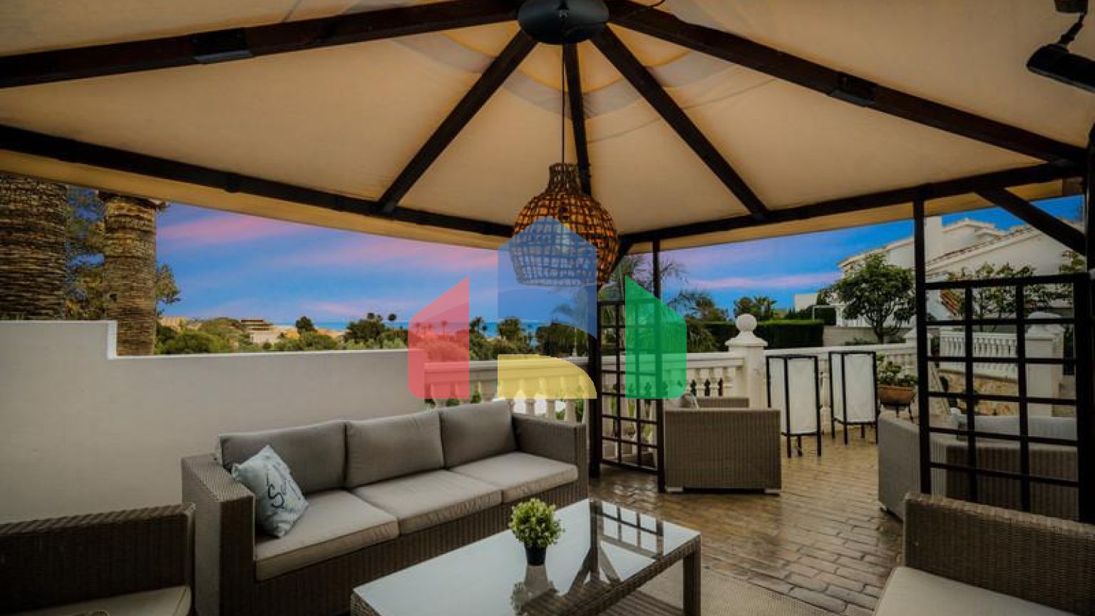 Стратегически расположенная вилла с 3 спальнями в Торремюэль, Бенальмадена.