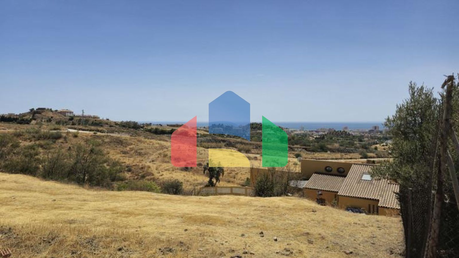 Постройте виллу своей мечты с потрясающими панорамными видами в Михасе