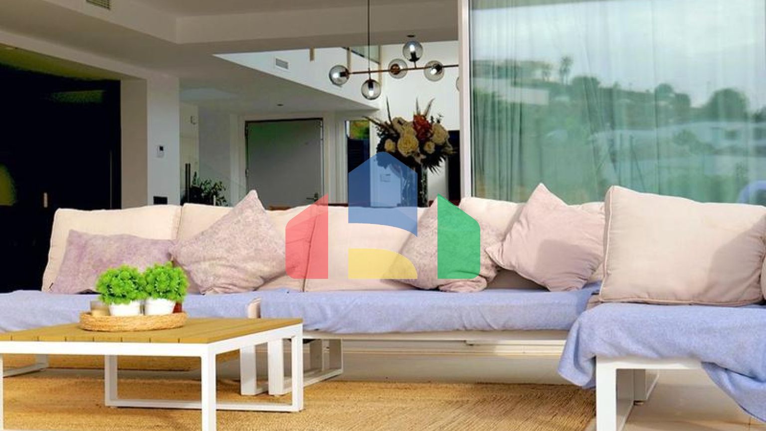 Современная Вилла с Панорамным Видом на Море в Михасе