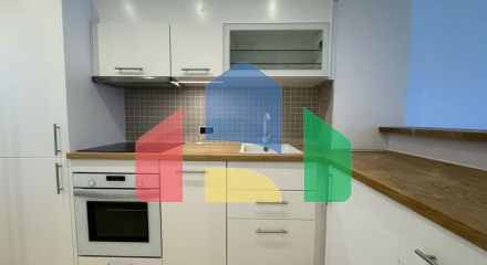 Квартира на среднем этаже на продажу в Михасе.