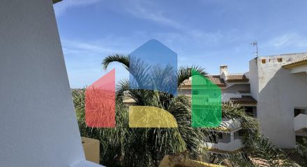 Квартира на среднем этаже на продажу в Михасе.