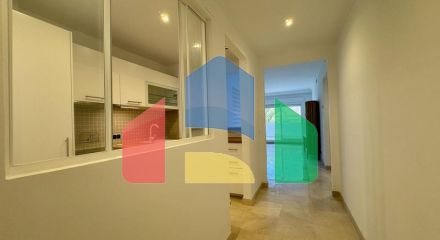 Квартира на среднем этаже на продажу в Михасе.