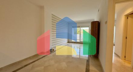 Квартира на среднем этаже на продажу в Михасе.