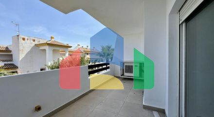 Квартира на среднем этаже на продажу в Михасе.