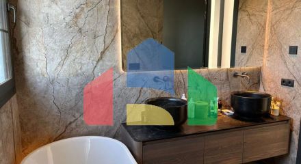 Отдельная вилла на продажу в Михасе.