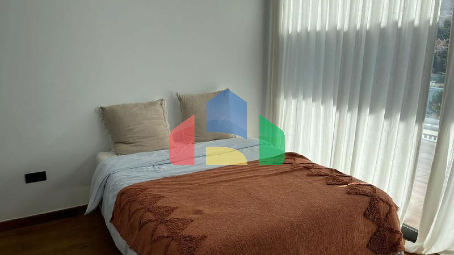 Отдельная вилла на продажу в Михасе.