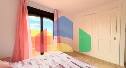 (EN) MAGNIFICENT DUPLEX PENTHOUSE WITH SEA VIEWS AND SOLARIUM IN ESTEPONA Located just a 5-minute walk from the beach