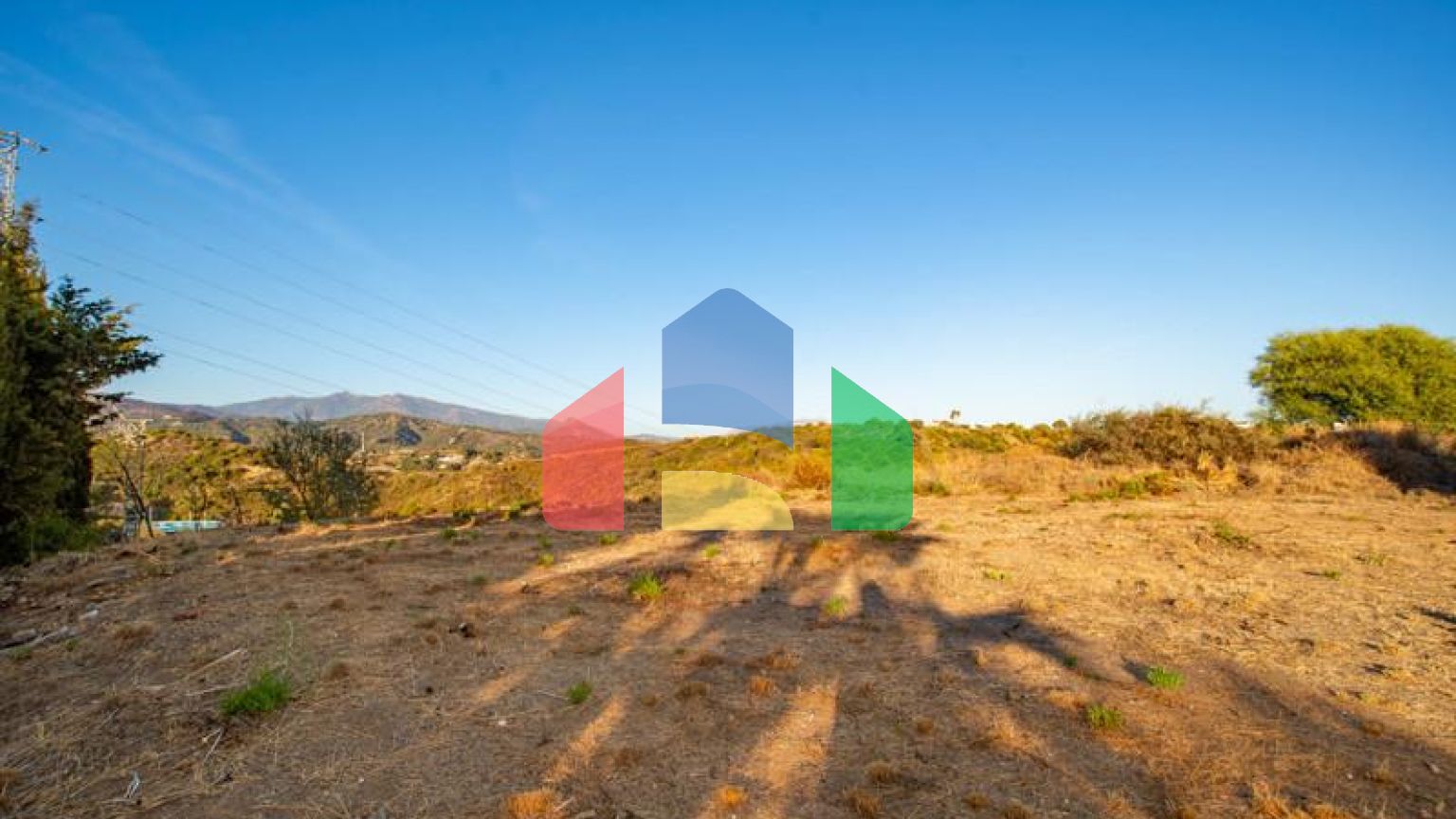 Престижный Земельный Участок в Эстепоне — Постройте Дом Своей Мечты