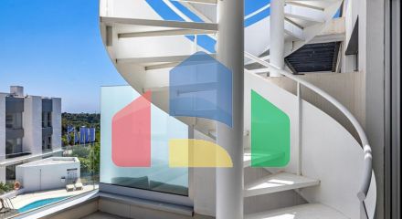 Элегантный Пентхаус с Терассой на Крыше в Эстепоне