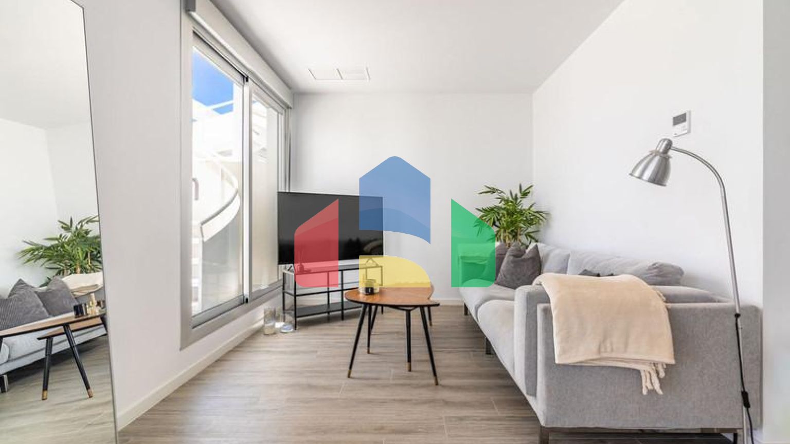 Элегантный Пентхаус с Терассой на Крыше в Эстепоне