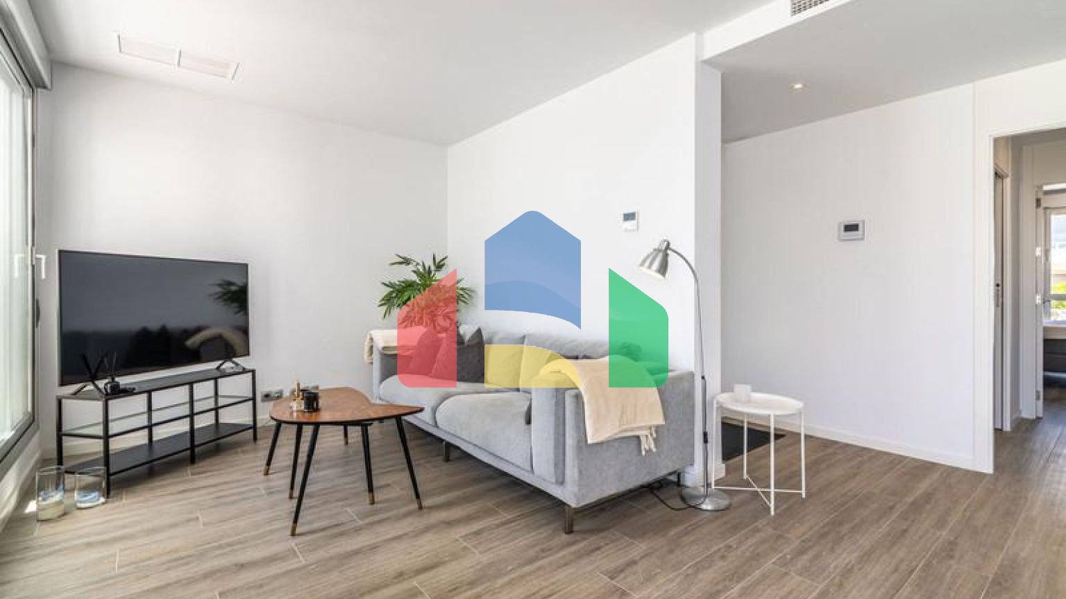 Элегантный Пентхаус с Терассой на Крыше в Эстепоне