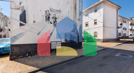 Стильная, Полностью Отремонтированная Квартира на Верхнем Этаже в Центре Эстепоны