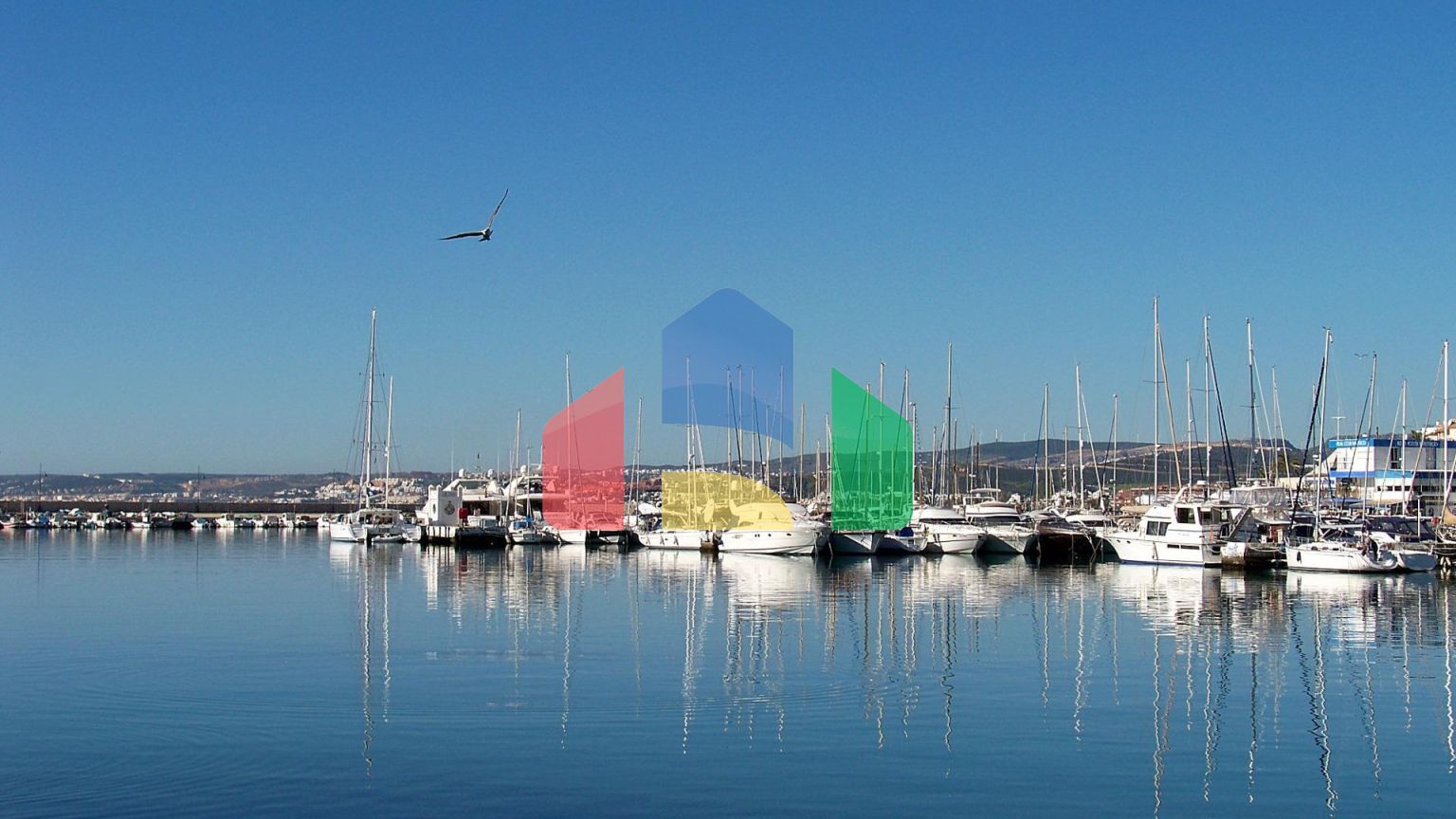 НОВЫЙ ЖИЛОЙ КОМПЛЕКС В ЭСТЕПОНА ГОЛЬФ