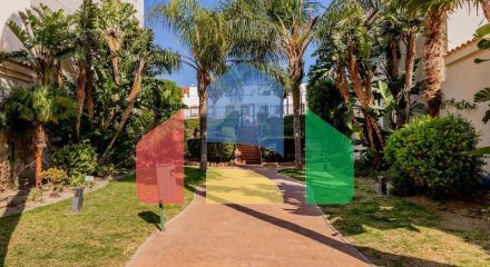 Modern Duplex Penthouse with Stunning Views in Estepona
