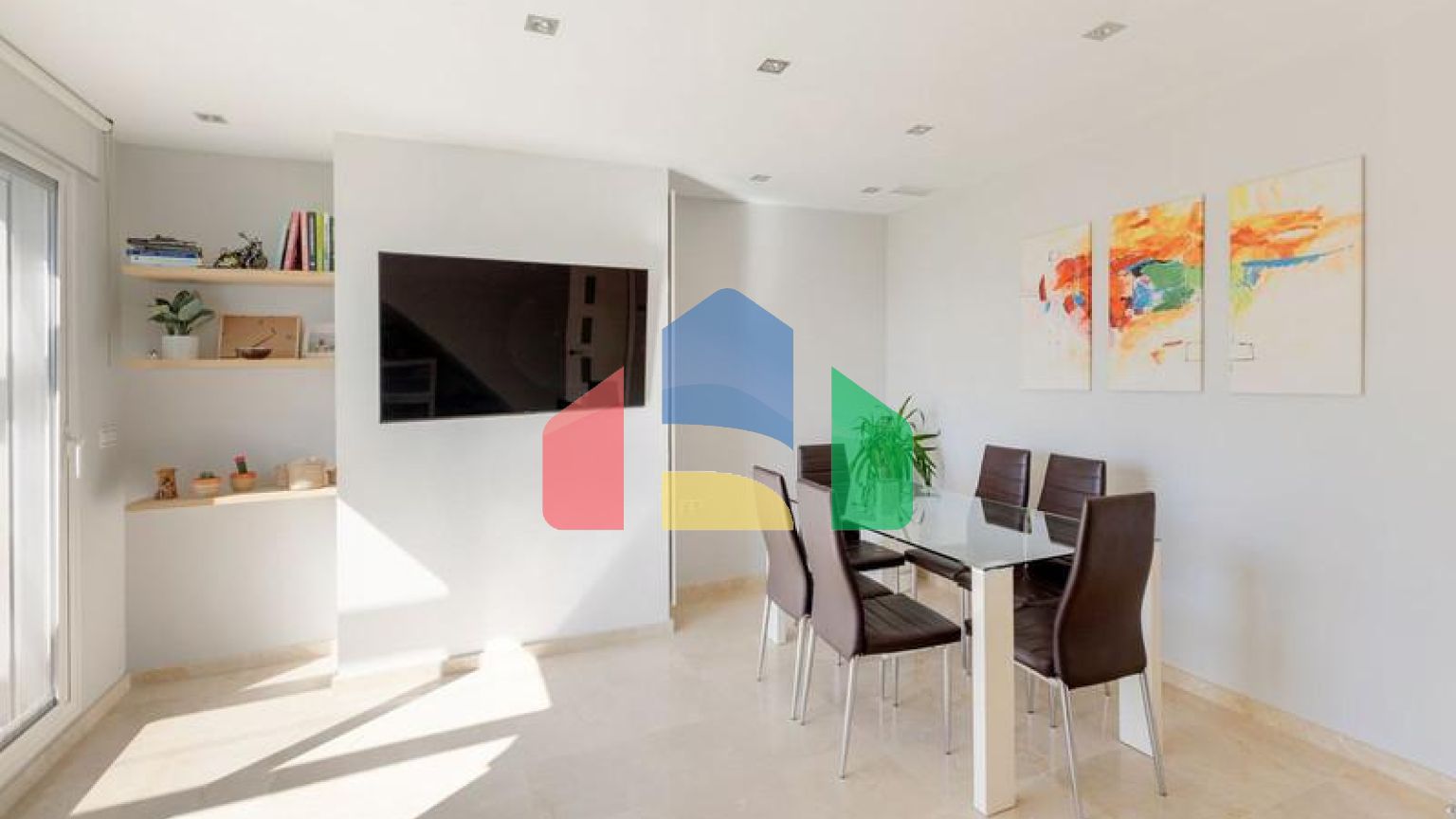 Современный Дуплекс-Пентхаус с Великолепными Видами в Эстепоне